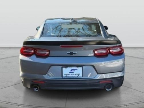 2021 Chevrolet Camaro RWD Coupe LT1