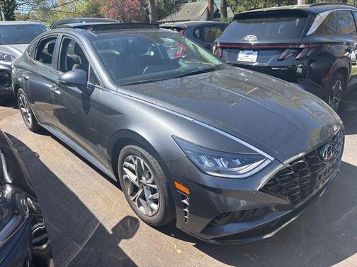 2022 Hyundai SONATA SEL