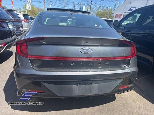2022 Hyundai SONATA SEL