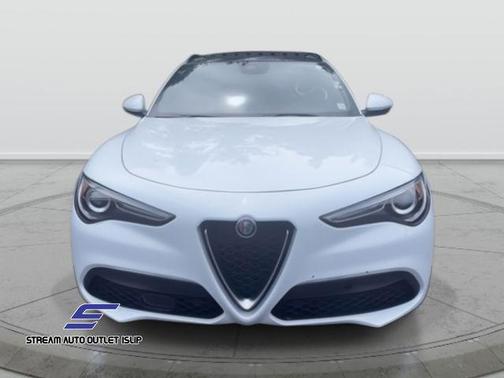 2022 Alfa Romeo Stelvio Ti