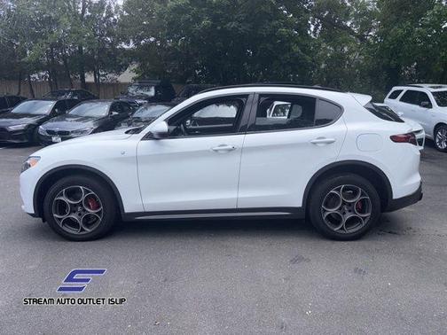 2022 Alfa Romeo Stelvio Ti