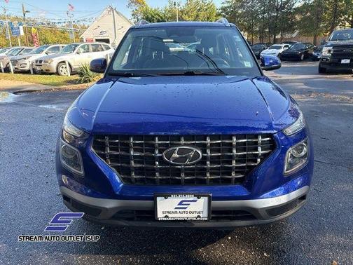 2023 Hyundai VENUE SEL