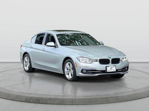 Glacier Silver Metallic 2018 BMW 330 xDrive