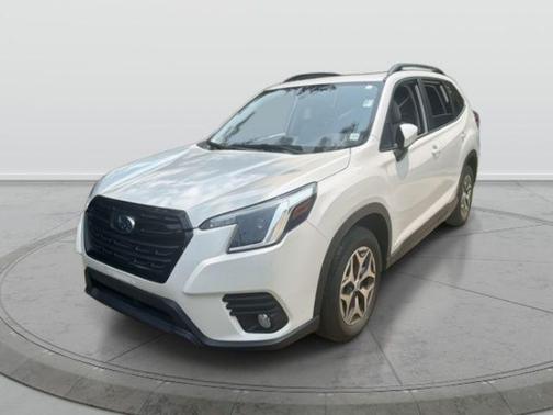 2022 Subaru Forester Premium