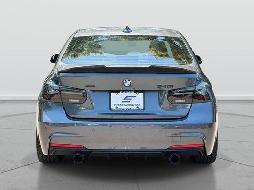 Mineral Gray Metallic 2018 BMW 340 xDrive