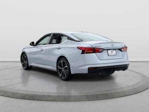 2025 Nissan Altima SR FWD