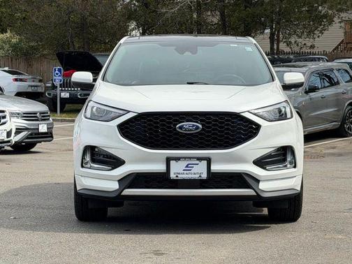 Star White Metallic Tri-Coat 2022 Ford Edge ST Line