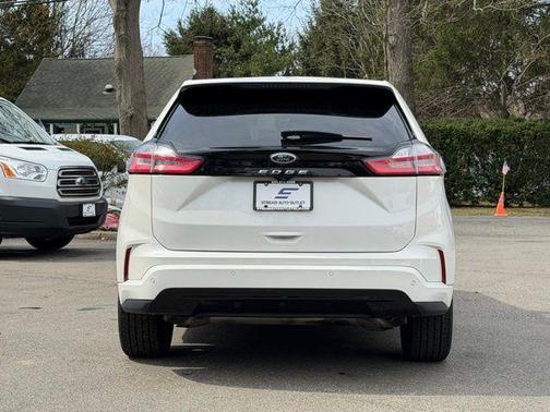 Star White Metallic Tri-Coat 2022 Ford Edge ST Line