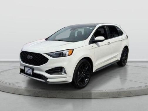 Star White Metallic Tri-Coat 2022 Ford Edge ST Line