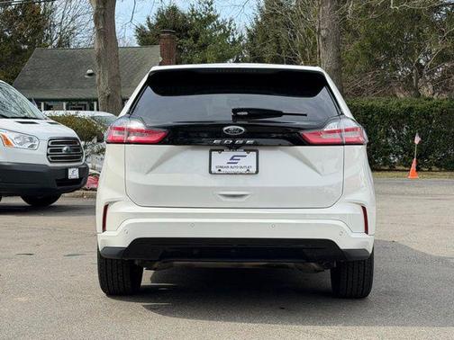 Star White Metallic Tri-Coat 2022 Ford Edge ST Line