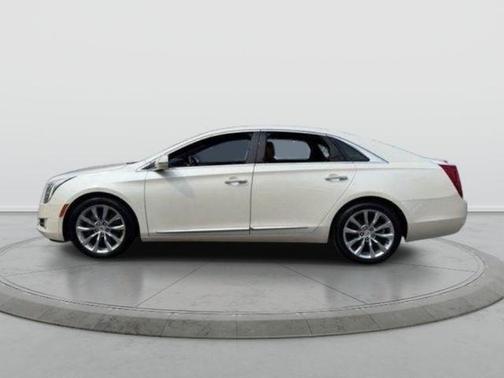White Diamond Tricoat 2015 Cadillac XTS Premium