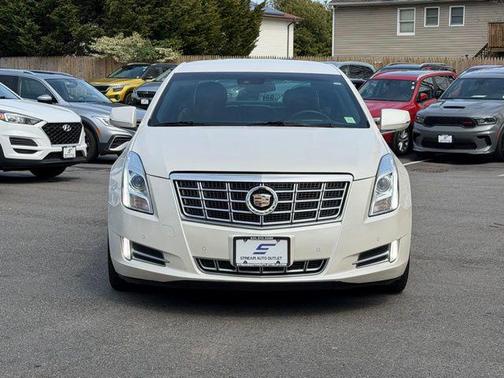 White Diamond Tricoat 2015 Cadillac XTS Premium