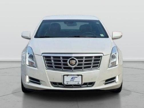 White Diamond Tricoat 2015 Cadillac XTS Premium