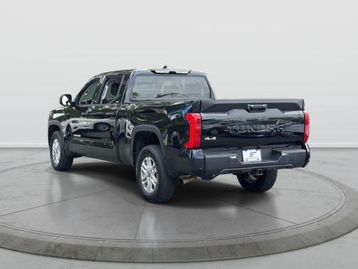 Midnight Black Metallic 2022 Toyota Tundra SR5