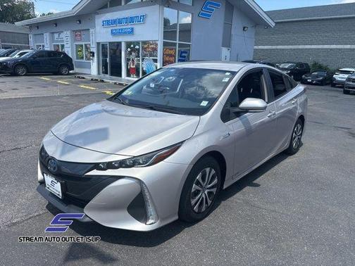 2022 Toyota Prius Prime LE