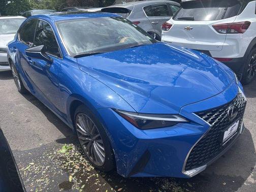 2022 Lexus IS 300 Base