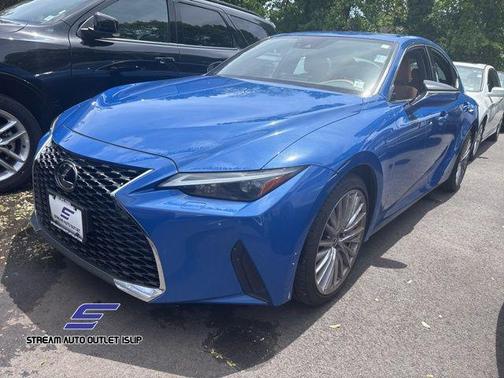 2022 Lexus IS 300 Base