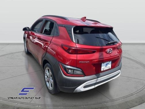 2022 Hyundai KONA SEL