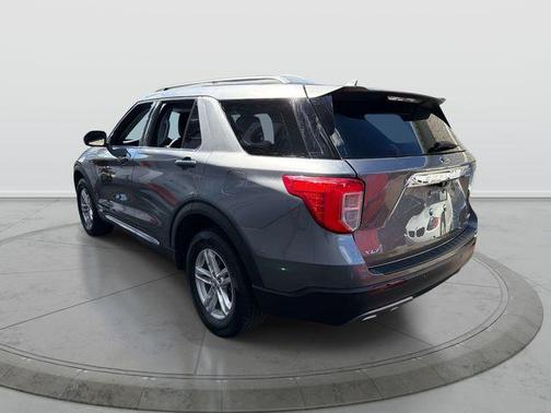 Gray Metallic 2022 Ford Explorer XLT