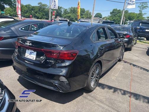 2022 Kia Forte GT-Line