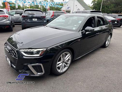 2023 Audi A4 45 S line Premium Plus