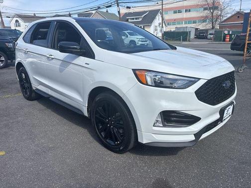 2022 Ford Edge ST Line