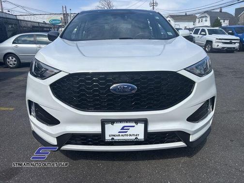 2022 Ford Edge ST Line