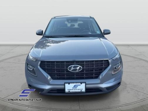 2022 Hyundai VENUE SE
