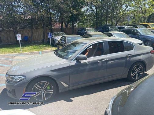 2022 BMW 530 i xDrive
