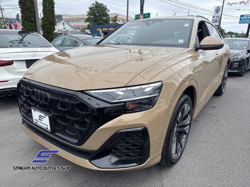 2024 Audi Q8 55 Premium Plus