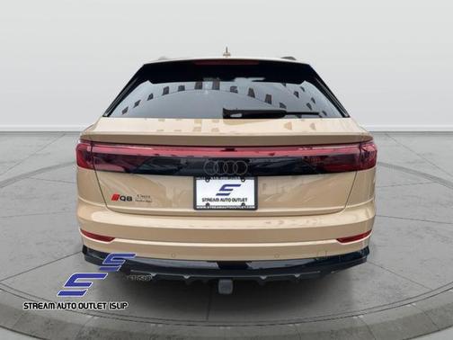 2024 Audi Q8 55 Premium Plus