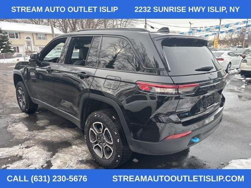 2022 Jeep Grand Cherokee 4xe Trailhawk