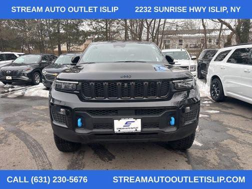 2022 Jeep Grand Cherokee 4xe Trailhawk