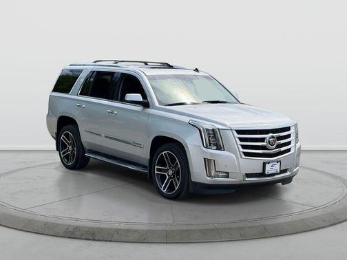 Radiant Silver Metallic 2015 Cadillac Escalade Luxury
