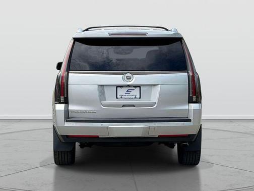 Radiant Silver Metallic 2015 Cadillac Escalade Luxury