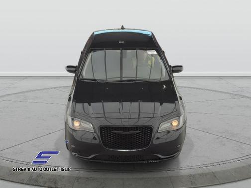2021 Chrysler 300 Touring