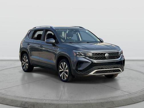Gray 2023 Volkswagen Taos 1.5T SE