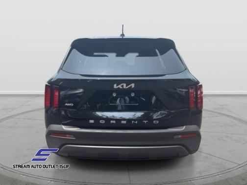 2022 Kia Sorento LX