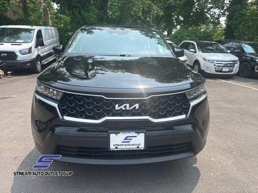 2022 Kia Sorento LX