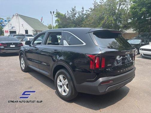 2022 Kia Sorento LX