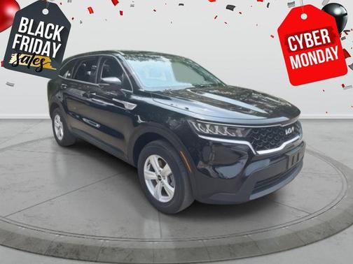 2022 Kia Sorento LX