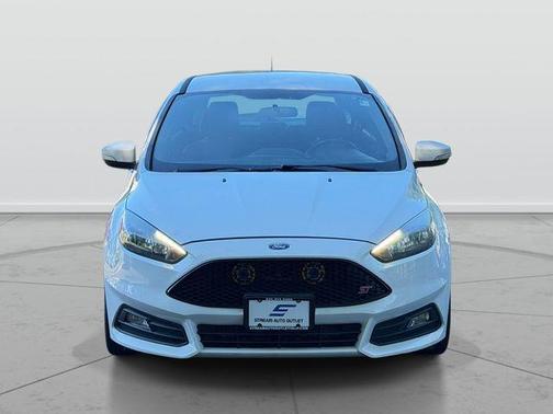 Oxford White 2015 Ford Focus ST ST