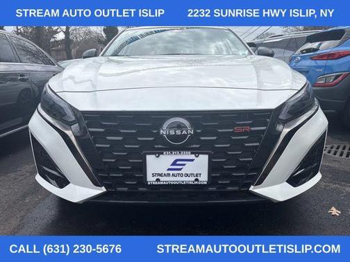 2023 Nissan Altima SR Intelligent AWD