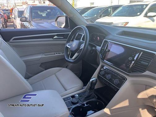2022 Volkswagen Atlas 2.0T SE w/Technology 4MOTION