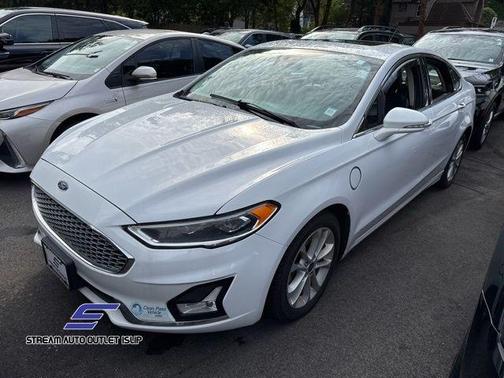 2020 Ford Fusion Plug-In Hybrid Titanium