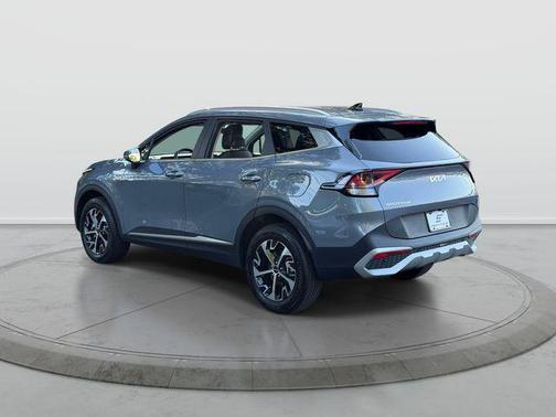 Everlasting Silver 2024 Kia Sportage EX