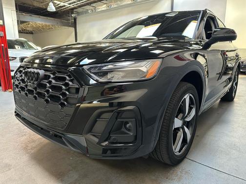 2023 Audi Q5 45 S line Premium Plus