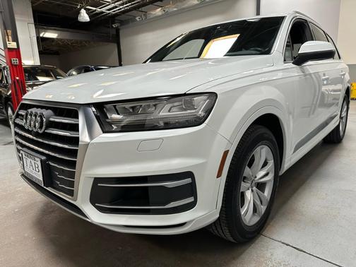 2017 Audi Q7 3.0T Premium Plus