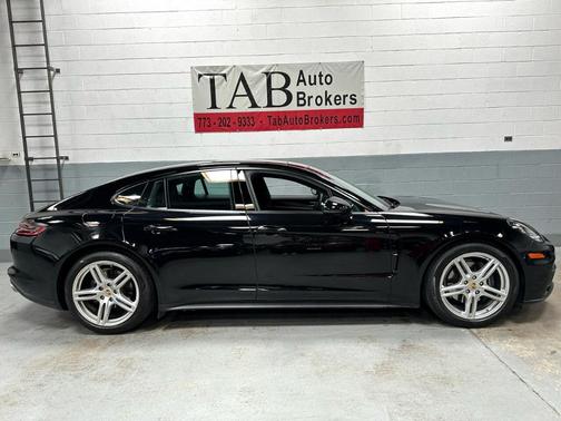 2018 Porsche Panamera