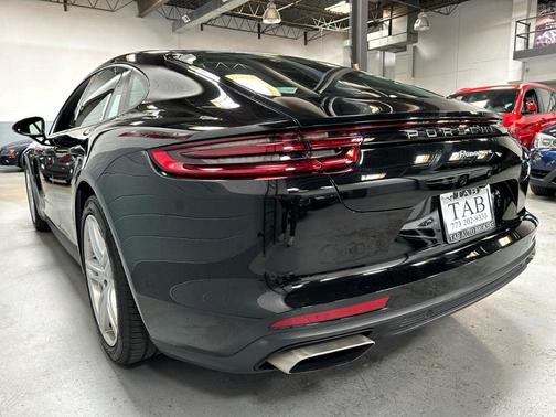 2018 Porsche Panamera
